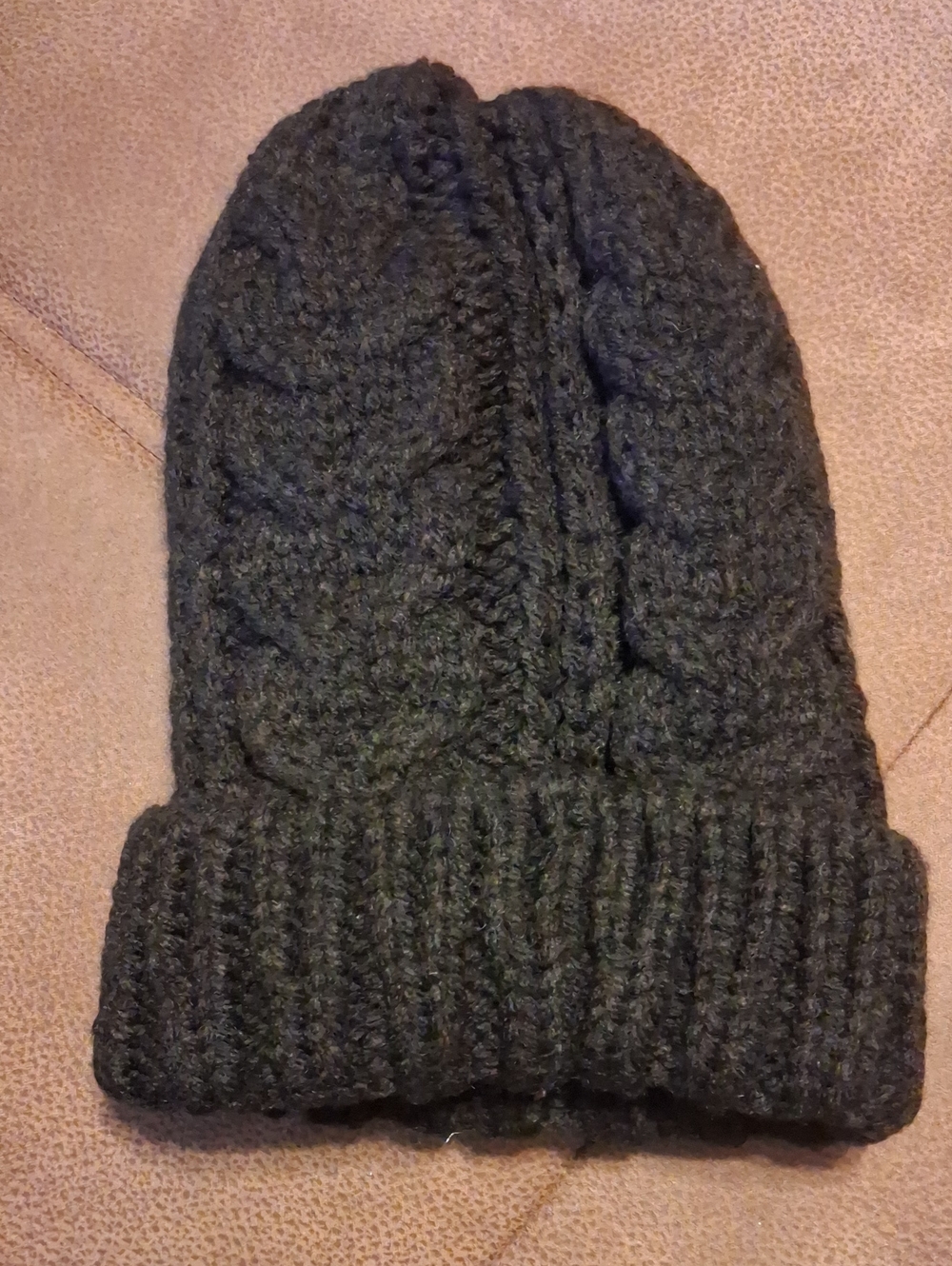 Time And Tru Classic Black Cable Knit Women's Beanie